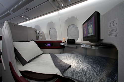 © Qatar Airways