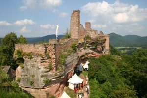 Burgengruppe Altdahn © Tourist-Information Dahner Felsenland